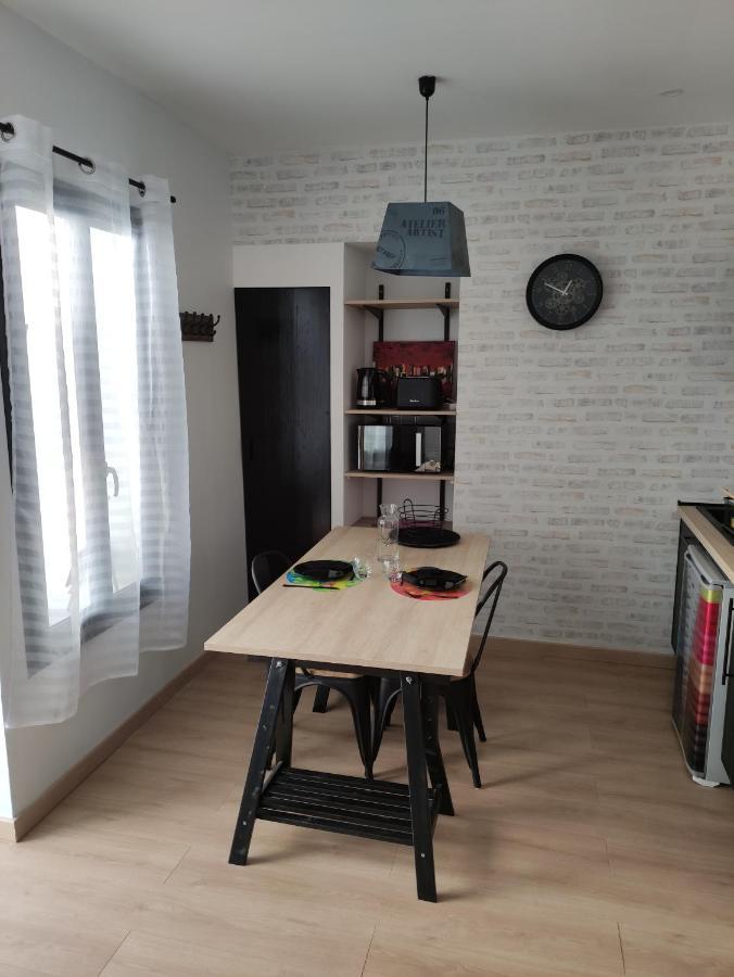 L'Atelier De L'Artiste - Moulins Coeur De Ville Extérieur photo